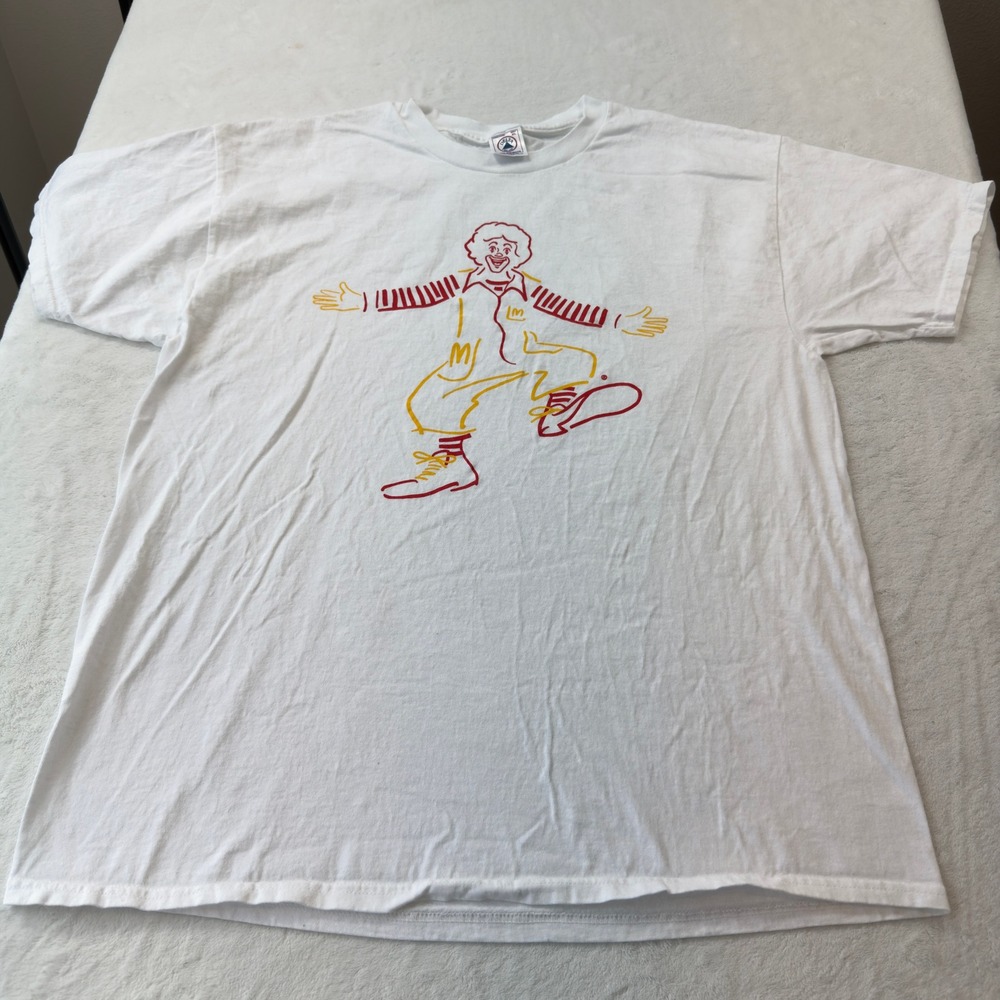 Delta Ronald McDonald Graphic Tee Mens XL White Good Vintage Fast Food Art
